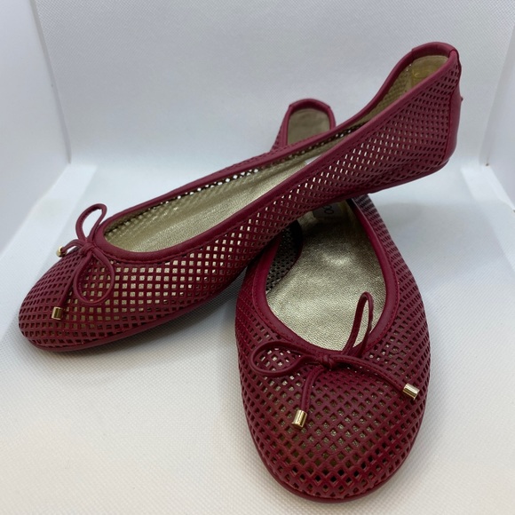 Jimmy Choo Raspberry Flats - Picture 1 of 6